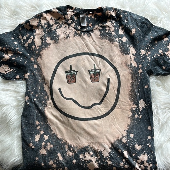 NWOT Iced Coffee Smile Face Tee Shirt Gray Acid Washed Size M - Picture 4 of 5
